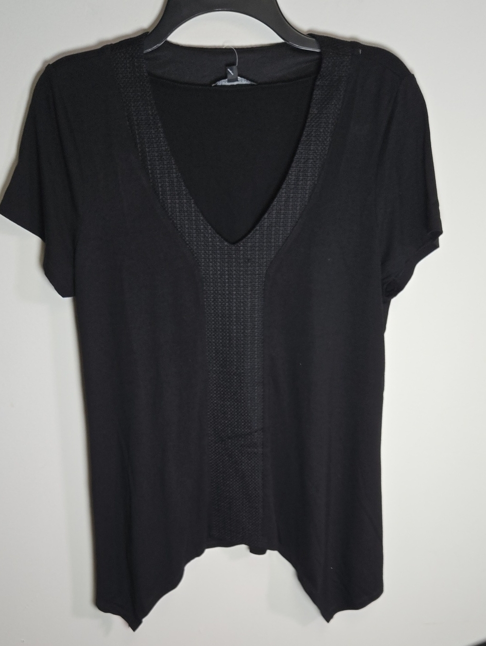 Adrianna Papell Black V-Neck Short Sleeve Top with Embroidery Center Panel Large
